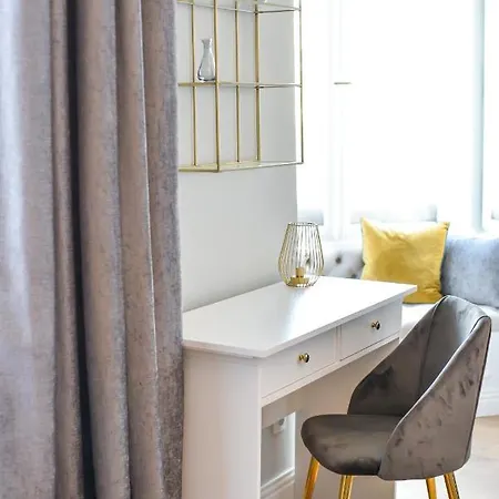 Victoria's Old Town Deluxe (adults Only) Apartament