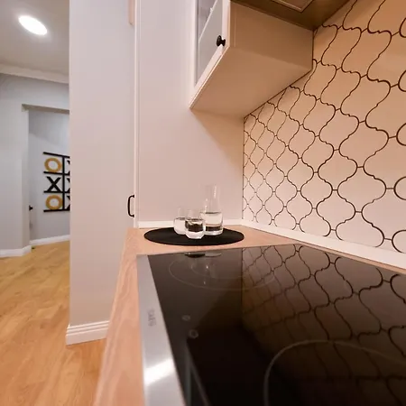 아파트 Victoria's Old Town Deluxe (adults Only)