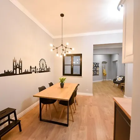 Apartmán Victoria's Old Town Deluxe (adults Only) *