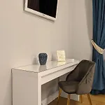 Victoria's Old Town Deluxe (adults Only)