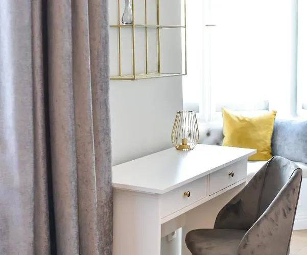 Victoria's Old Town Deluxe (adults Only) Apartamento