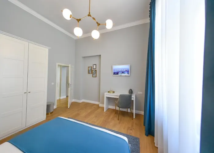 Victoria's Old Town Deluxe (adults Only) Apartamento *